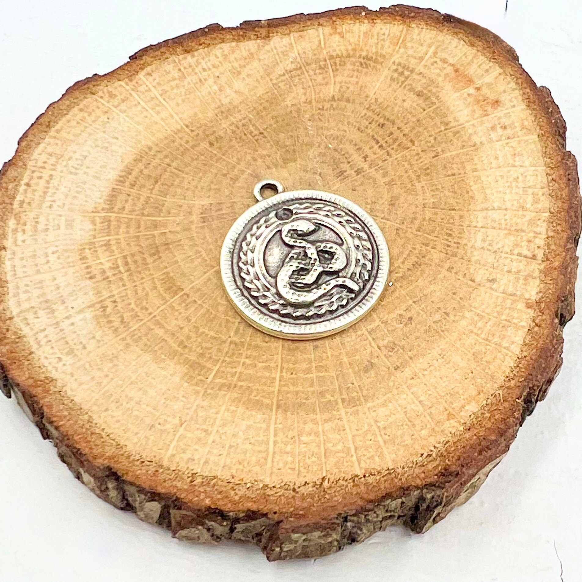10 Pcs Snake Patterned Ring Charm, Curvy Round Snake