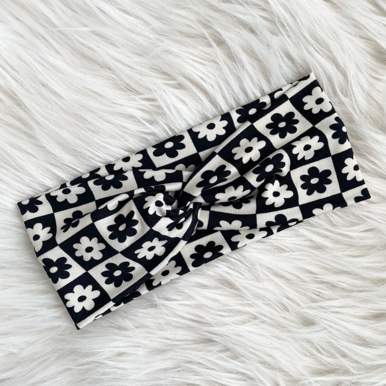 Retro Checkered Black/Cream Headband image 2