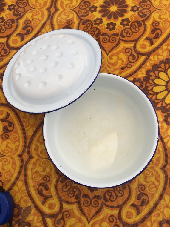 Round Enamel Roaster With Lid 1990s Etsy