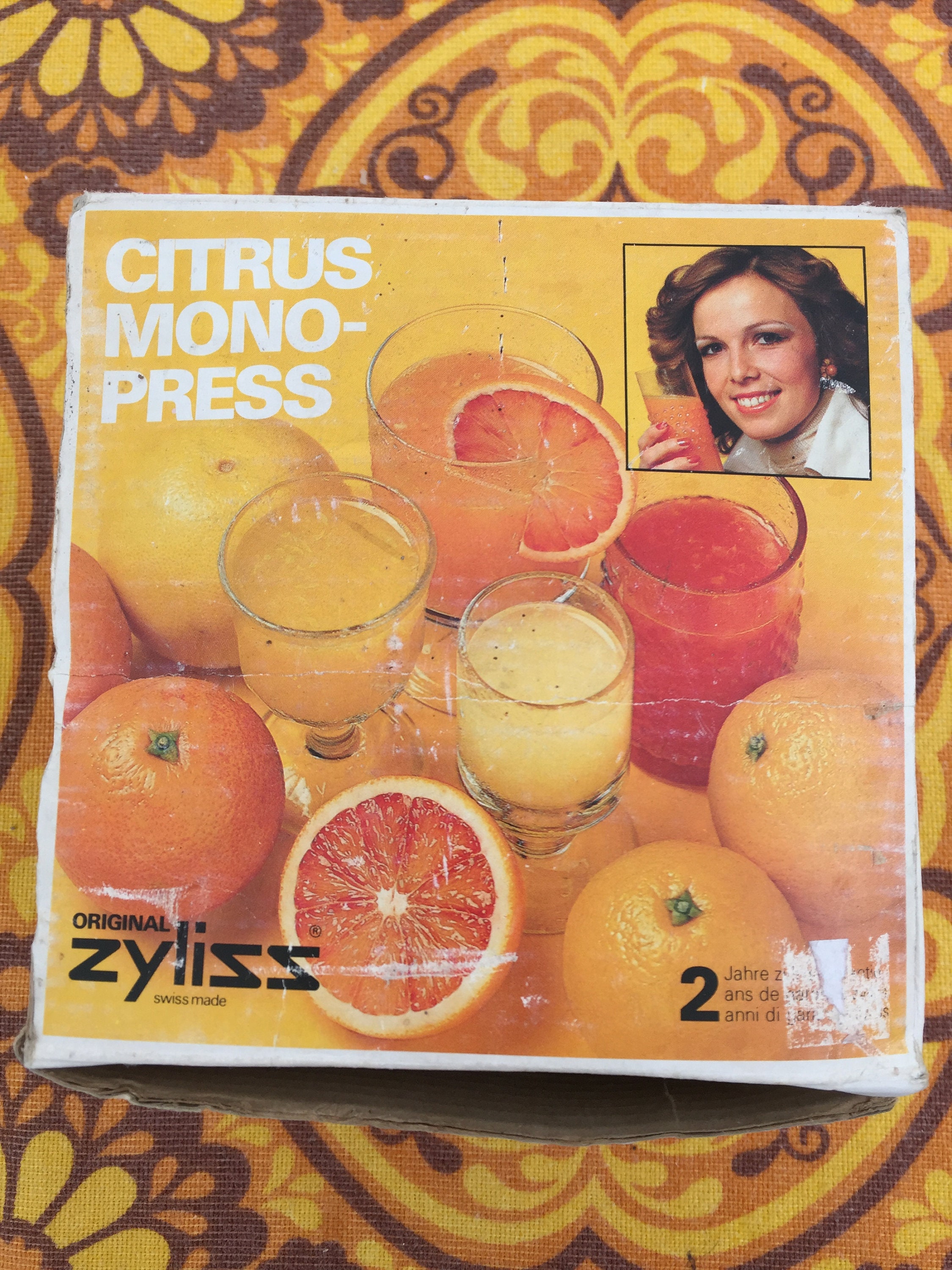 Vintage Zyliss orange citrus press/juicer in original box Etsy