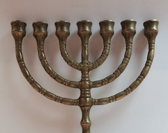 Chandelier juif Menorah Hannukkah en laiton bruni à sept bras