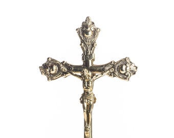 Trilobate altar crucifix in polished brass with base 40 x 19 cm