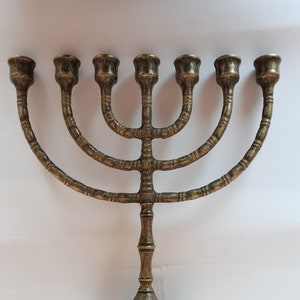 Jüdischer Leuchter Menorah Hannukka aus brüniertem Messing mit sieben Armen