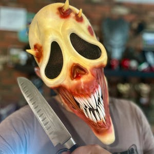 Ghostface mask - Baraka&#39;s Nightmare / Cosplay mask / Videogame / Gift