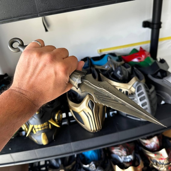 Kunai inspired Mortal Kombat movie  / Gift for gamer / Prop for cosplay / Mortal Kombat inspired weapon / Scorpion