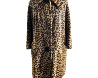 Vintage 40s 50s Fairmoor Somali Faux Leopard Fur A-line Swing Coat shawl collar and 3/4 sleeves
