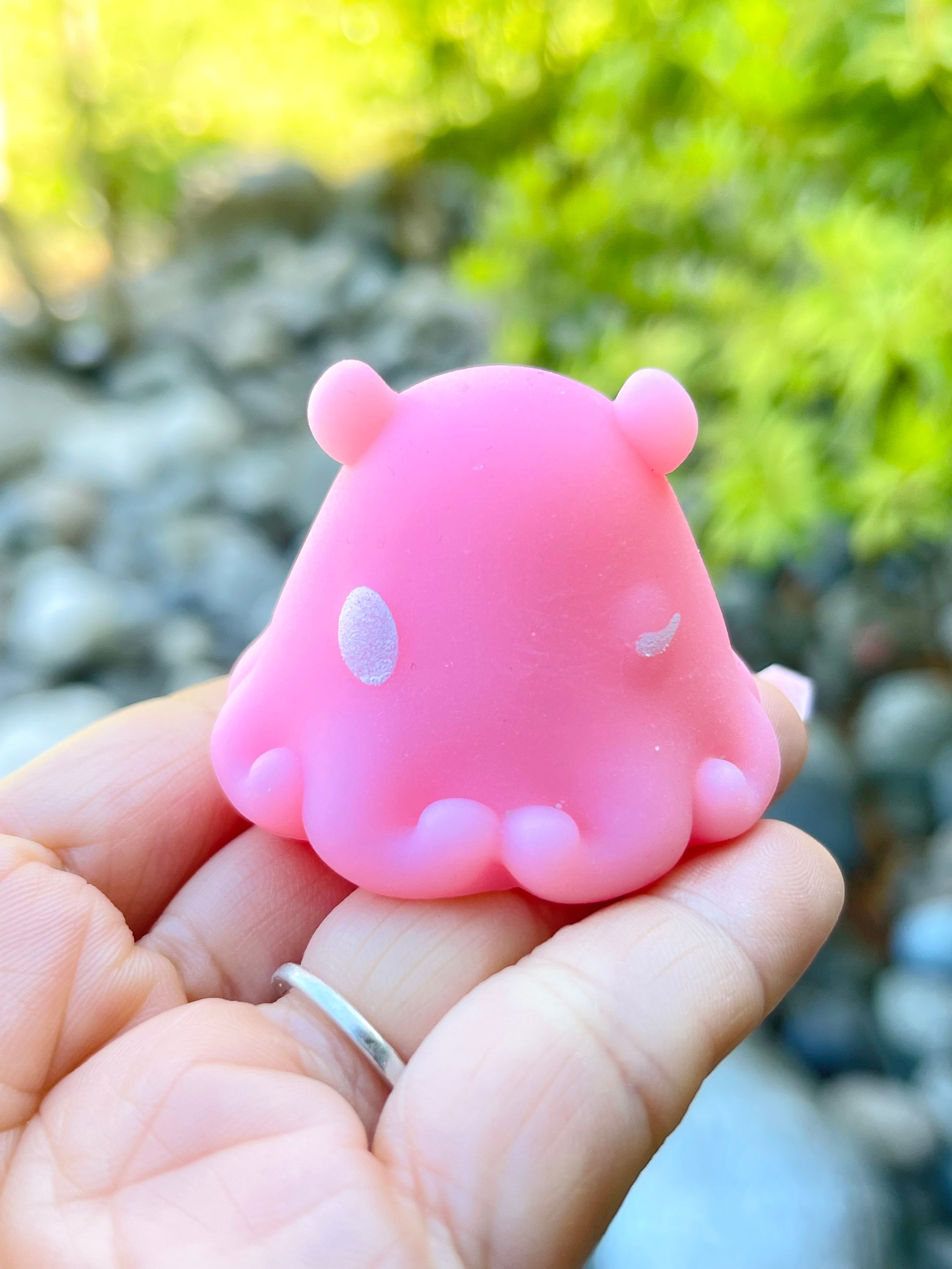 Dumbo Octopus Mochi Squishy pink 