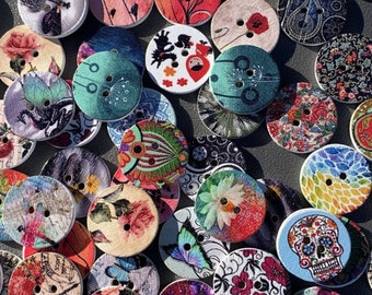 Mix of Colorful Art Buttons, Wooden Buttons / 0.75'' / Craft Supplies, Sewing, Notions, Vintage-style, Painted Buttons, DIY, Christmas Craft