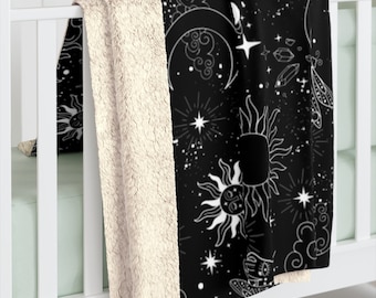 Celestial Moon Moth Zachte Pluizige Deken Gotische Hekserij home decor Goth beddengoed Astrologie Fleece Deken Zwarte Zon Maan Sterren Decor