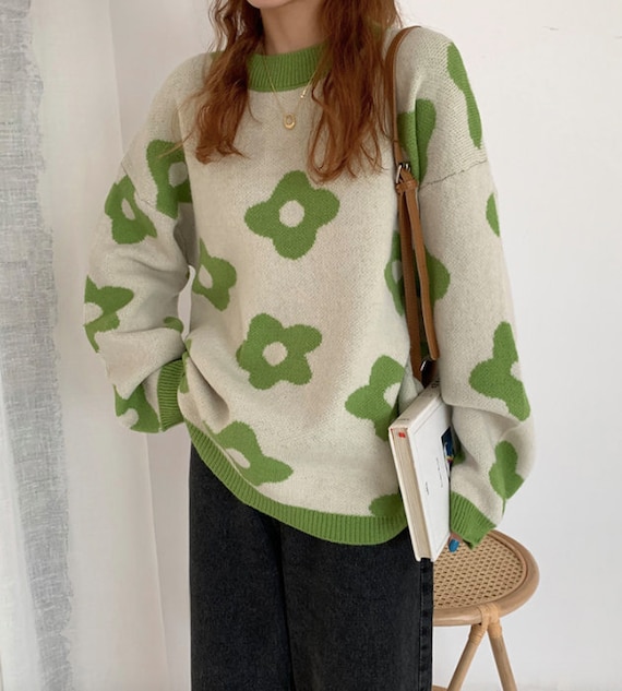 LatestPick Flower Power Floral Print Colorful Big Comfy Oversize Sweater | Retro Vintage Trend | Cute Aesthetic Fashion | Y2k 2000s 90s 80s 70s Style