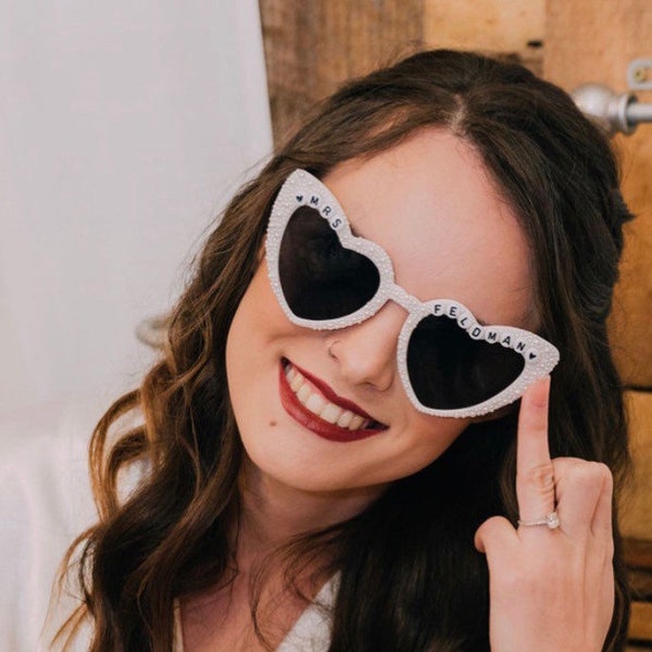 Custom Bridal Party Sunglasses • Bride to Be • Future Mrs Sunglasses • Heart Sunglasses