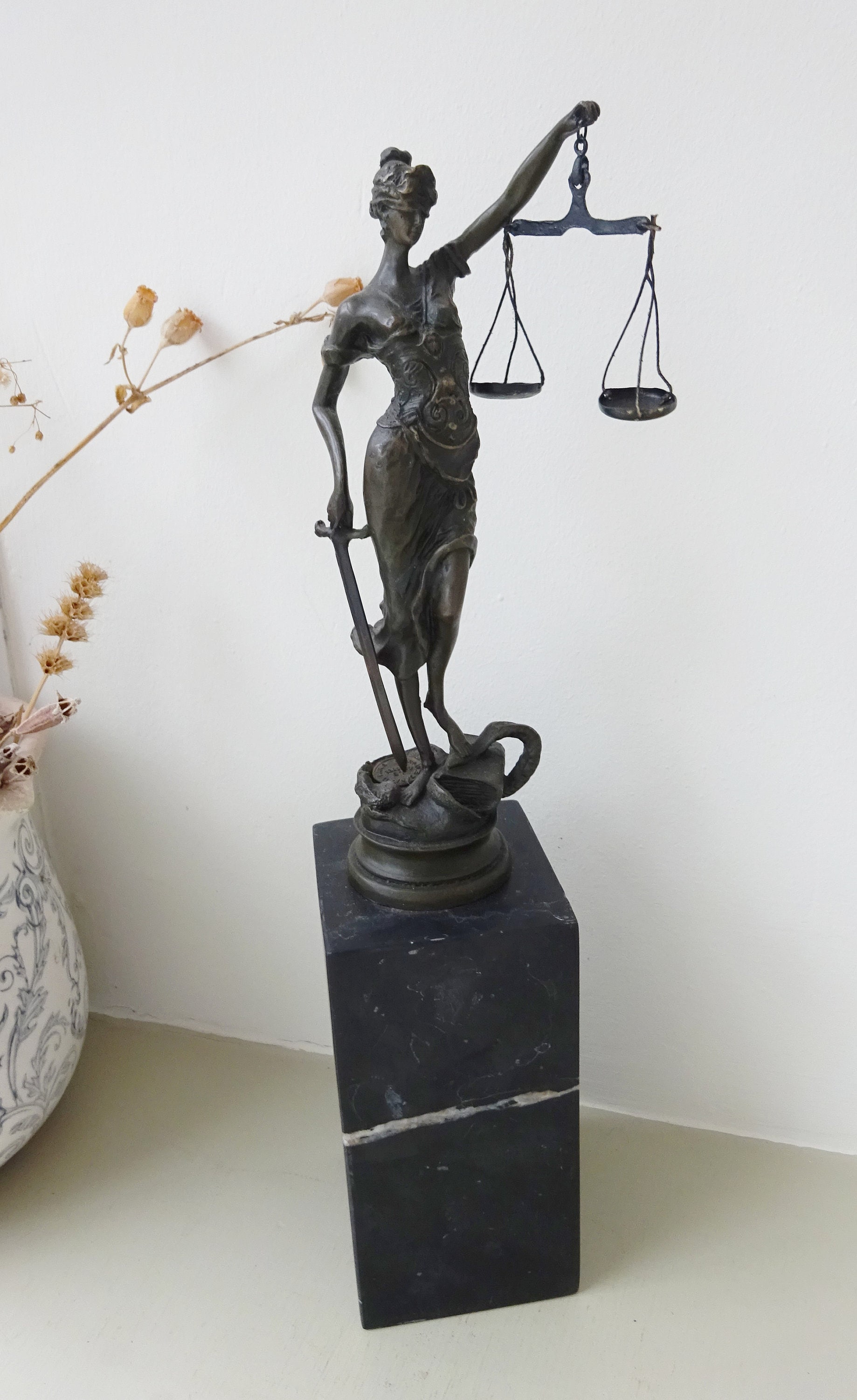 indenlandske Stor mængde Personlig Vintage Bronze Sculpture Lady Justice Also Known as - Etsy