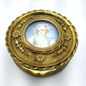 19th century French ormolu box, with a painted miniature of a lady, antique gilt bronze trinket box, velvet lined jewellery box, pill box