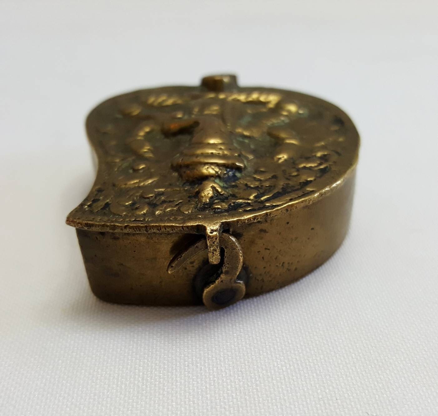 Vintage Bindi Box - a Southeast Asian Indian Small Brass Tikka Bindi ...