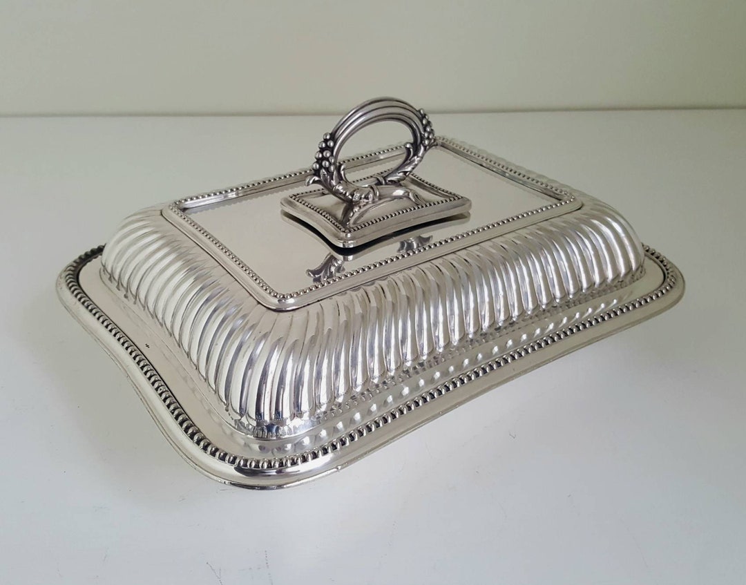 Antique Serving Dish a Good Late 19th Century Victorian Silver Plated