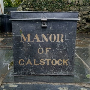 Antique tin deed box, - a fabulous decorative mid 19th Century tin deed box / chest, strong box trunk from the Manor of Calstock, Cornwall.