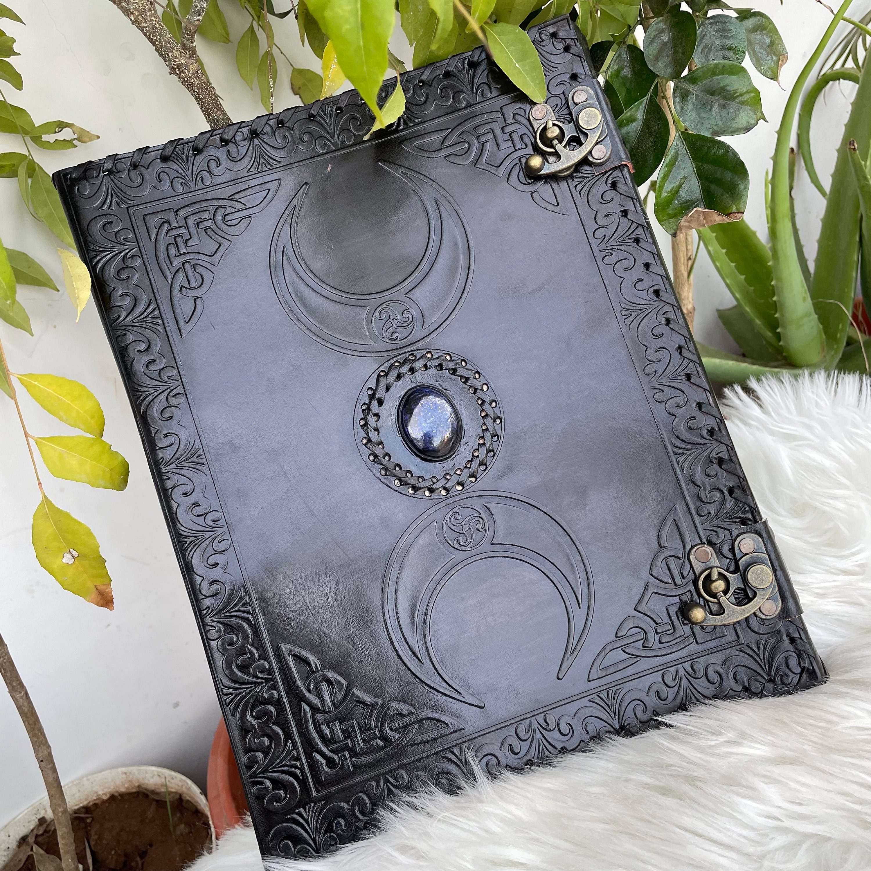 Triple Moon Leather Ring Binder: A4 Portfolio, 1-3 Inch Rings