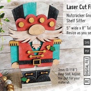 Digitaler Nussknacker mit Mistel Standing Shelf Table Sitter Laser Cut-Dateien in SVG und PDF, Weihnachtsnussknacker-Kollektion. Schneide SVG