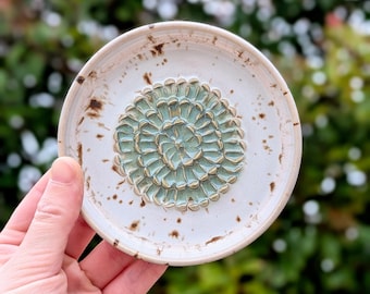Handmade Ceramic Garlic Grater Plate | Garlic grating dish