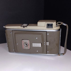 Vintage Polaroid Model 80A Land Camera 1957-1959 Highlander/EV Scale/Eclectic Home Decor/Gift/Retro/MCM/Prop/Decor/Compact/Collectible/Photo