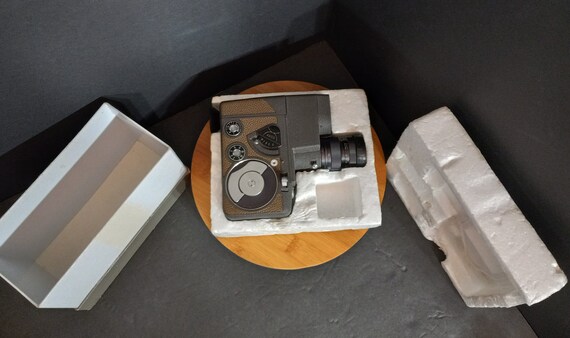 Vintage Arco Eight Zoom S 8mm Movie Camera 1959 Made in Vintage Arco Eight Zoom S 8mm Movie Camera 1959 Made in
