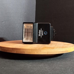 Vintage Vivitar 2600-D Auto Thyristor Camera Flash 1980s Hot Shoe Mount Tested Works See Video