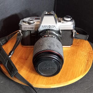 Vintage Minolta X-370 35mm SLR Film Kamera Japan Tokina Objektiv Original Strap Works