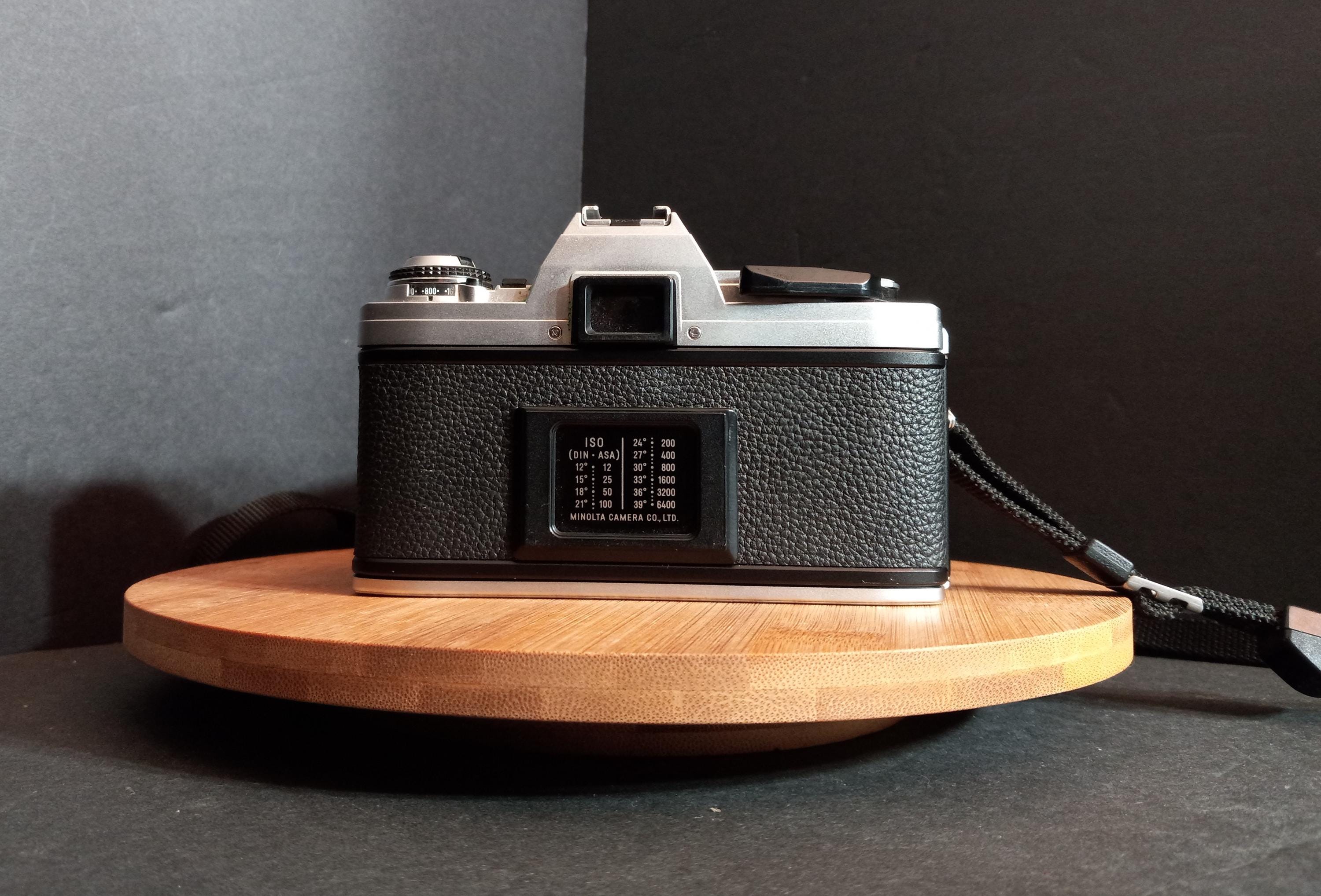 Vintage Minolta X-370 35mm SLR Film Camera Japan Tokina Lens