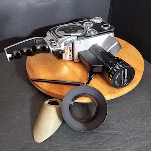 Vintage Bolex Paillard P1 Zoom Reflex 8mm Film Movie Camera W/Leather Case 1962 SOM Berthiot Pan Cinor 8-40mm f/1.9 Zoom Retro Works Cine