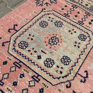 Handmade Turkish Oushak Runner Rug: Pink Neutral Hallway Rug (2&#39;5x11&#39;6 feet)