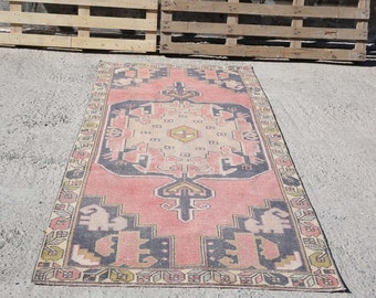 4'0x8'9 feet,oushak rug,distressed rug,4x8 rug,faded rug,pink rug,4x8 turkish rug,muted rug,vintage rug,,distressed rug,handknotted rug,