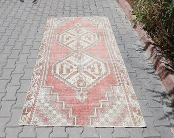turkish small rug,3'9x7'2 ft,small vintage rug,beige turkish rug,natural rug,muted rug,anatolian rug,oushak rug,decotative rug,wool area rug