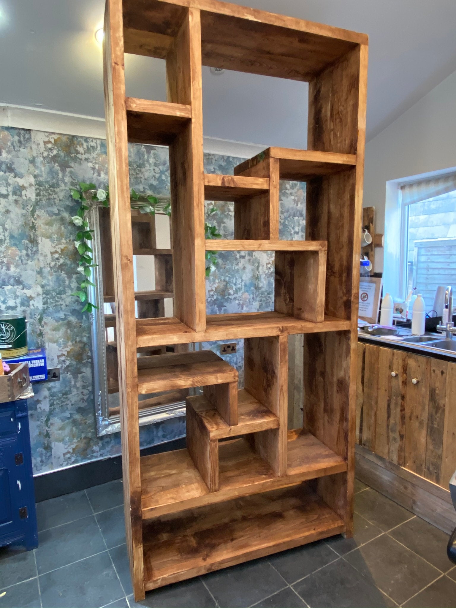 Estanterías rústicas recuperadas hechas de tableros de | Etsy