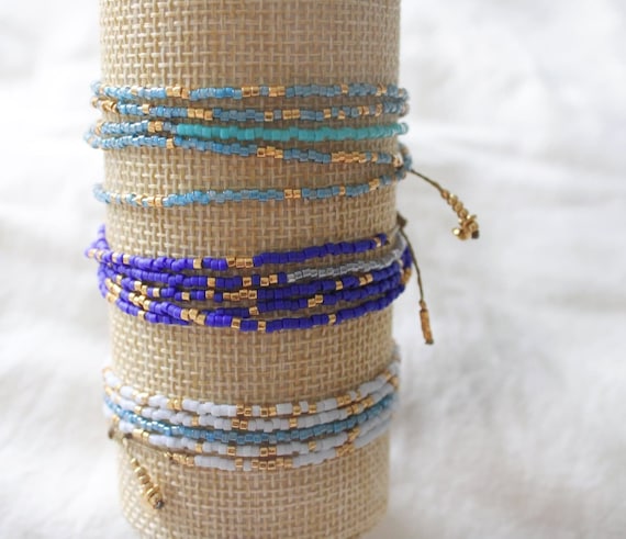 Bracelet élastique avec perles et motif feuille • Joli Bracelet