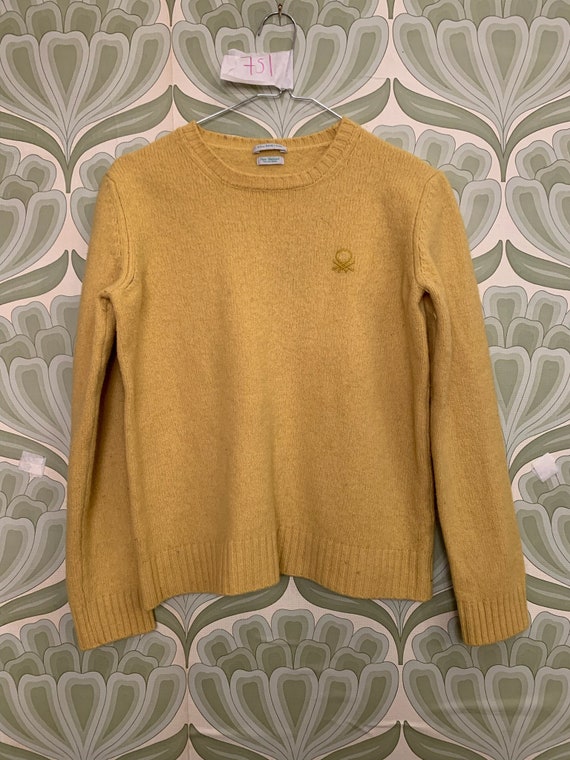 Mustard coloured jumper Gem