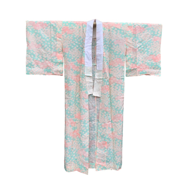 Japanese original Vintage light cotton kimono easily styled as a modern outfit a great alternative to a evening dress or loungewear