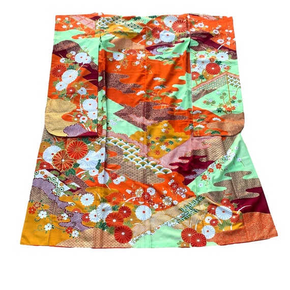 Vintage embroidered silk Furisode kimono