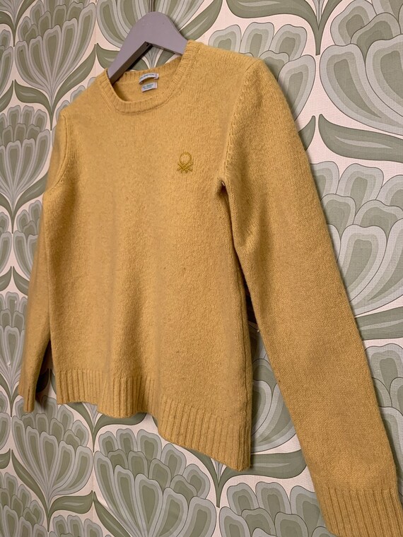 Mustard coloured jumper Gem
