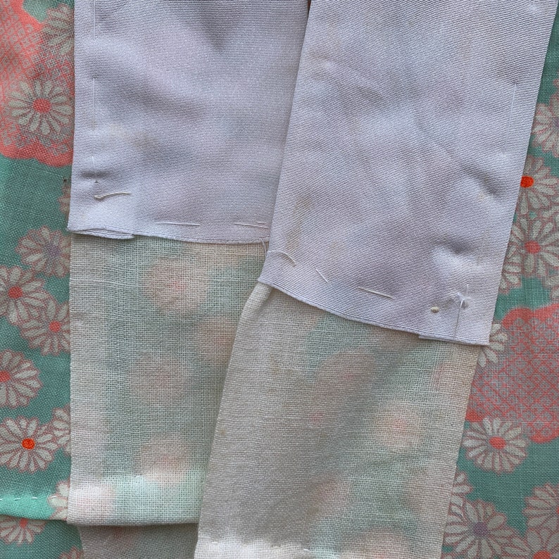 Japanese original Vintage light cotton kimono easily styled as a modern outfit a great alternative to a evening dress or loungewear
