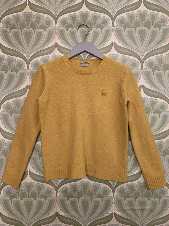 Mustard coloured jumper Gem