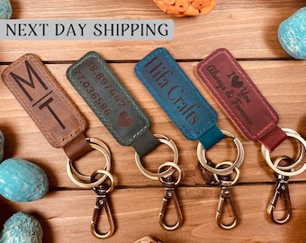 Message Leather keychain,custom leather keychain,name leather key fob,leather keyring,leather keyholder,porte cl\u00e9 cuir personnalise cadeau