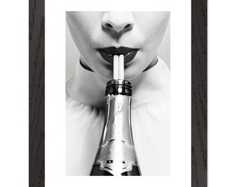 Champagne Poster - Mutige feministische Schwarz-Weiß-Wandkunst