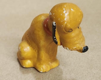 Figura de perro Pluto de cerámica bisqué de Walt Disney Productions, década de 1930, firmada en Japón