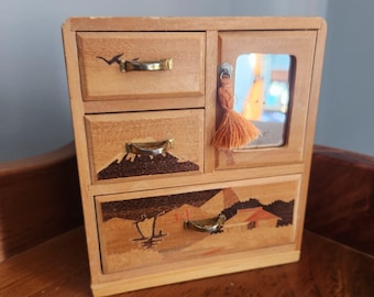 Joyero japonés vintage de madera con incrustaciones del Monte Fuji, cómoda de madera estilo Tansu, espejo en miniatura hecho a mano.