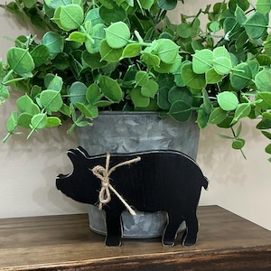 Mini Wood Pig Tiered Tray