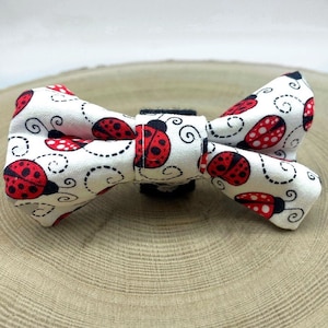 Lady Bug Pet Collar Bow/Dog Gift/Cat Gift/Dog Bow Tie/Cat Bow Tie/Pet Lover Gift/Pets/Ladybug