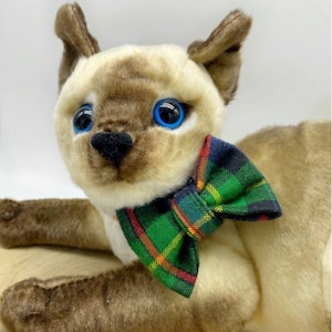 Blue/Green Plaid Pet Collar Bow/Gift for Dog Lovers/Cat Lovers/Dog Bow Tie/Cat Bow Tie/Holiday/Holiday Gift/Pets/Plaid/Dog Birthday Gift