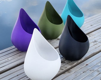 Outdoor plant pot basket Wall mounted, lightweight teardrop planter, modern design planter, hanging round plant container, Contemporary pot