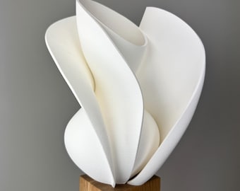 Sculptural decor vase, 3D printed vase for floral arrangement centerpiece, Art deco flower vase for modern and unique home design