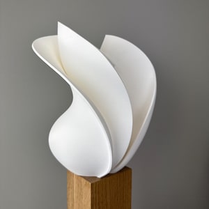 Abstract flower vase for mantel, Modern wavy vase with layered design, Futuristic decoration for dry flower display, New home useful gift